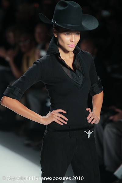 Mercedes-Benz New York Fashion Week Zang Toi S/S 2011