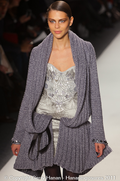 Mercedes Benz 2011 New York Fashion Week Hananexposures Irina Shabayeva Fall 2011 (24)