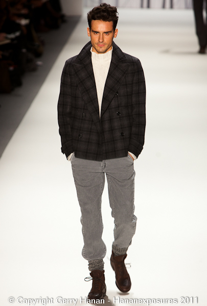 Mercedes Benz 2011 New York Fashion Week Hananexposures Perry Ellis Fall 2011 (8)