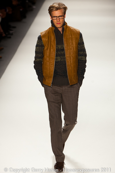 Mercedes Benz 2011 New York Fashion Week Hananexposures Perry Ellis Fall 2011 (25)