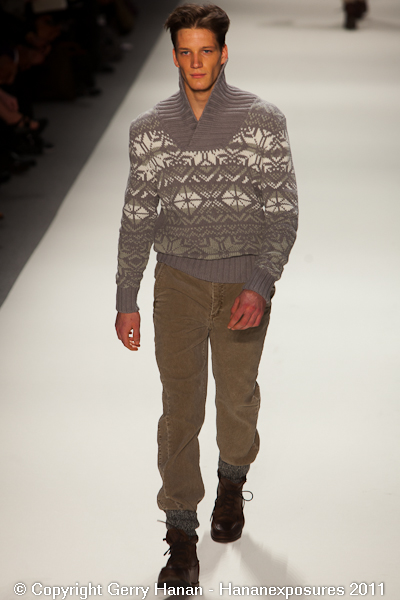 Mercedes Benz 2011 New York Fashion Week Hananexposures Perry Ellis Fall 2011 (42)