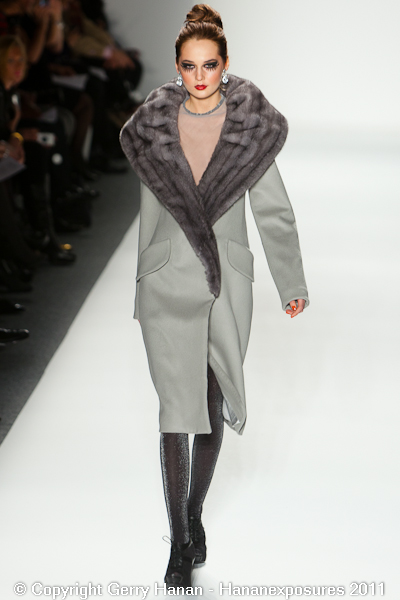 Mercedes Benz 2011 New York Fashion Week Hananexposures Veneziana Fall 2011 (9)