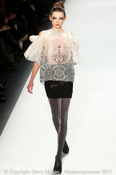 Mercedes Benz 2011 New York Fashion Week Hananexposures Veneziana Fall 2011 (11)