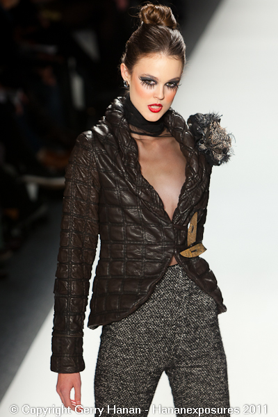 Mercedes Benz 2011 New York Fashion Week Hananexposures Veneziana Fall 2011 (19)