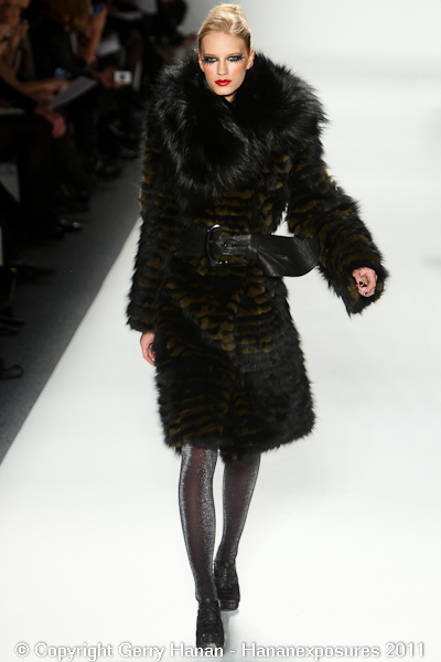 Mercedes Benz 2011 New York Fashion Week Hananexposures Veneziana Fall 2011 (25)