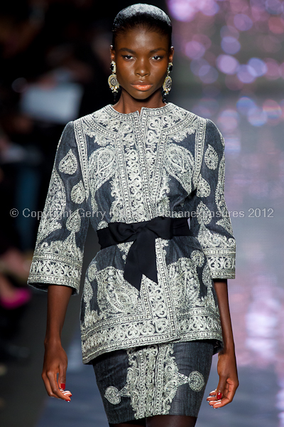 Naeem Khan - Fall/Winter 2012 - Mercedes-Benz New York Fashion Week