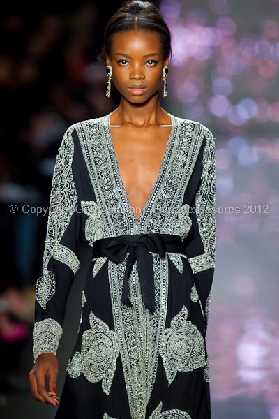 Naeem Khan - Fall/Winter 2012 - Mercedes-Benz New York Fashion Week