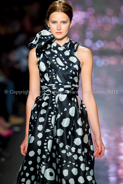 Naeem Khan - Fall/Winter 2012 - Mercedes-Benz New York Fashion Week