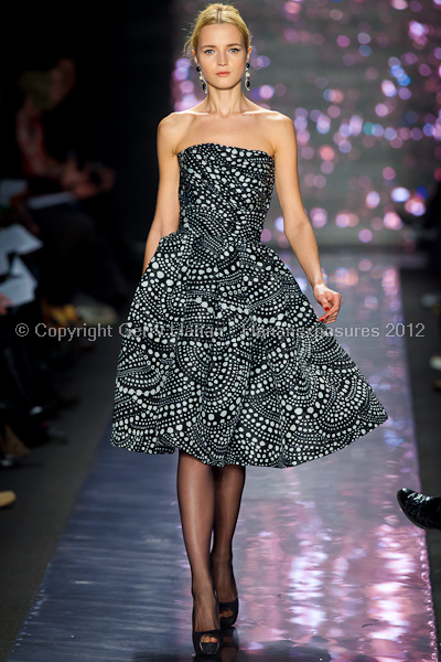 Naeem Khan - Fall/Winter 2012 - Mercedes-Benz New York Fashion Week