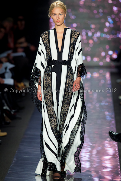 Naeem Khan - Fall/Winter 2012 - Mercedes-Benz New York Fashion Week