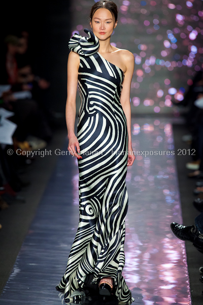 Naeem Khan - Fall/Winter 2012 - Mercedes-Benz New York Fashion Week