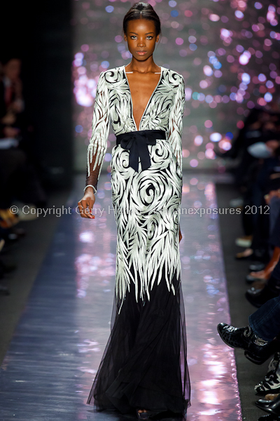 Naeem Khan - Fall/Winter 2012 - Mercedes-Benz New York Fashion Week