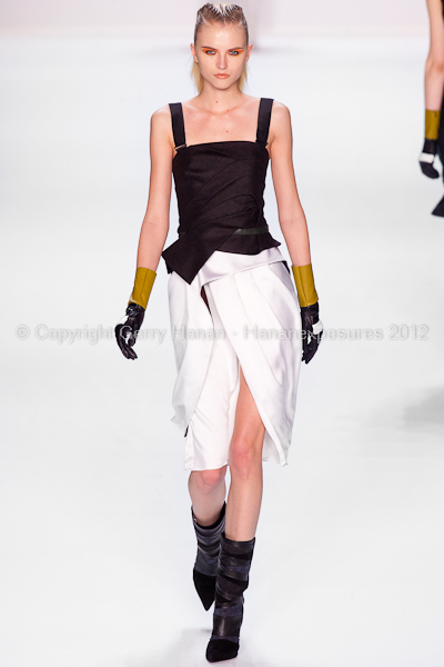 Narciso Rodriguez - Fall/Winter 2012 - Mercedes-Benz New York Fashion Week