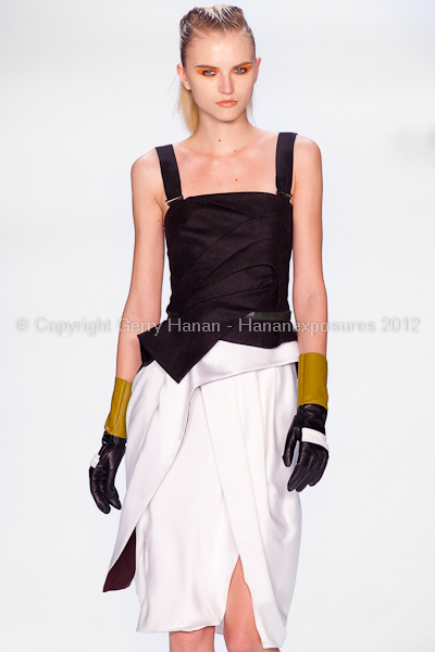 Narciso Rodriguez - Fall/Winter 2012 - Mercedes-Benz New York Fashion Week