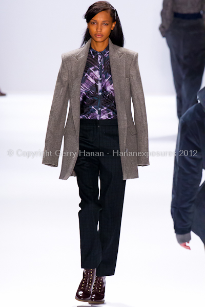 Richard Chai - Fall/Winter 2012 - Mercedes-Benz New York Fashion Week