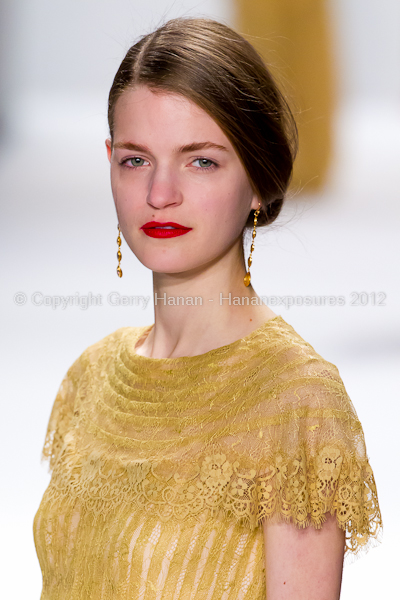 Tadashi Shoji - Fall/Winter 2012 - Mercedes-Benz New York Fashion Week