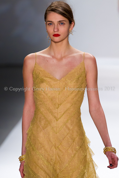 Tadashi Shoji - Fall/Winter 2012 - Mercedes-Benz New York Fashion Week