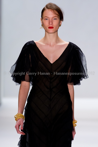 Tadashi Shoji - Fall/Winter 2012 - Mercedes-Benz New York Fashion Week