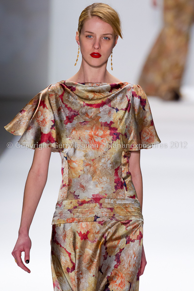 Tadashi Shoji - Fall/Winter 2012 - Mercedes-Benz New York Fashion Week