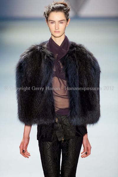 Vera Wang - Fall/Winter 2012 - Mercedes-Benz New York Fashion Week