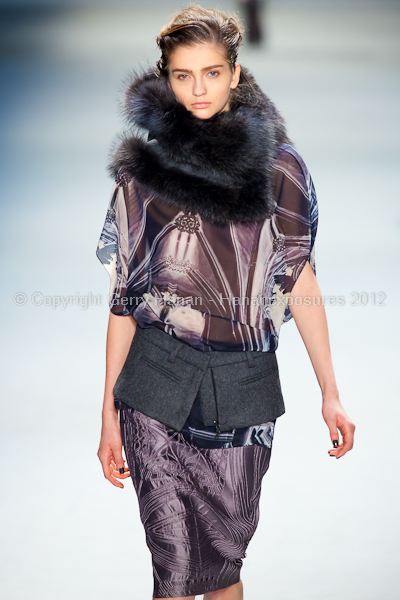 Vera Wang - Fall/Winter 2012 - Mercedes-Benz New York Fashion Week