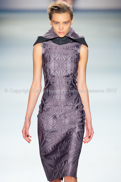 Vera Wang - Fall/Winter 2012 - Mercedes-Benz New York Fashion Week