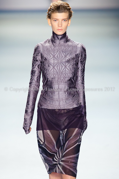 Vera Wang - Fall/Winter 2012 - Mercedes-Benz New York Fashion Week