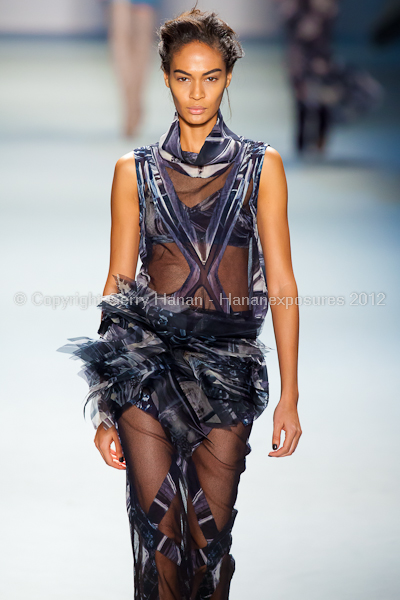 Vera Wang - Fall/Winter 2012 - Mercedes-Benz New York Fashion Week