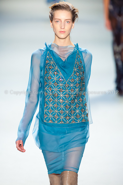 Vera Wang - Fall/Winter 2012 - Mercedes-Benz New York Fashion Week