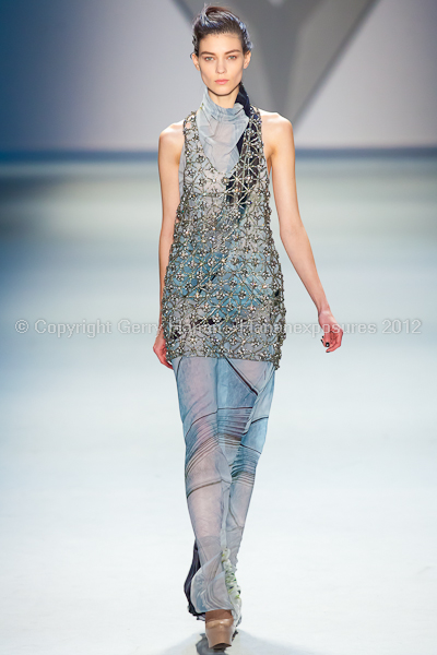 Vera Wang - Fall/Winter 2012 - Mercedes-Benz New York Fashion Week