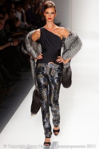 Mercedes Benz 2011 New York Fashion Week Hananexposures Farah Angsana Fall 2011 (20)