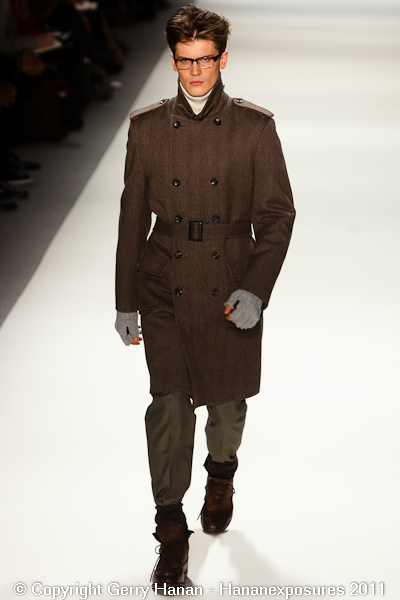 Mercedes Benz 2011 New York Fashion Week Hananexposures Perry Ellis Fall 2011 (2)