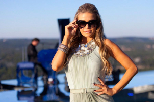 carmen-electra-at-john-legend-formula-one-party-austin-hananexposures-2315