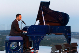 john-legend-formula-one-party-austin-hananexposures-3237