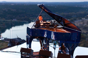 john-legend-formula-one-party-austin-hananexposures-3254